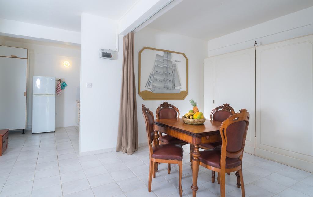 Méro Royal Palm Holiday Apartment מראה חיצוני תמונה