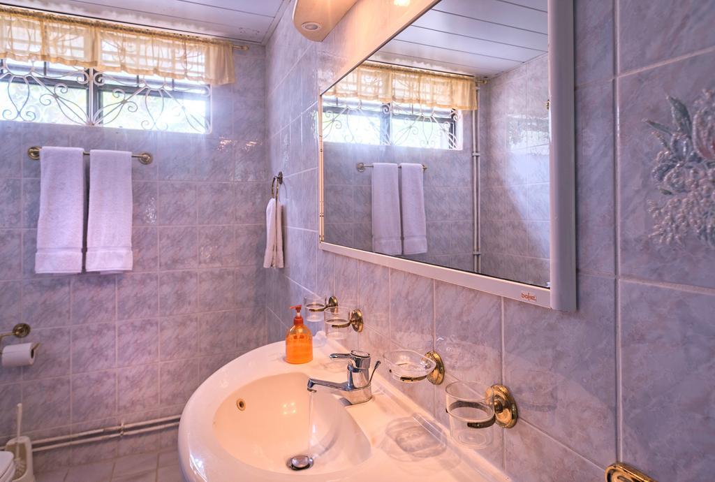 Méro Royal Palm Holiday Apartment מראה חיצוני תמונה